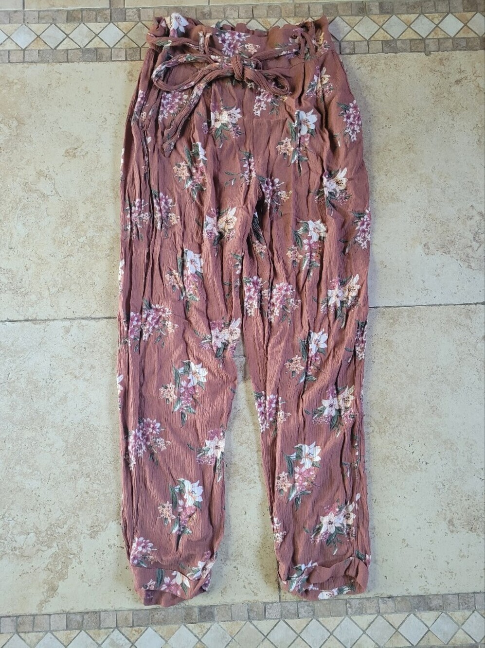 American Eagle Mauve Floral Paperbag Waist Pants
